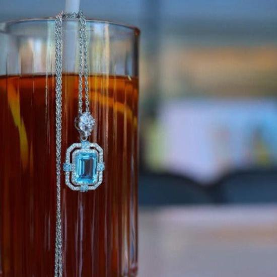 Collier Ice Queen Topaze Bleue — Argent Sterling LanLivia
