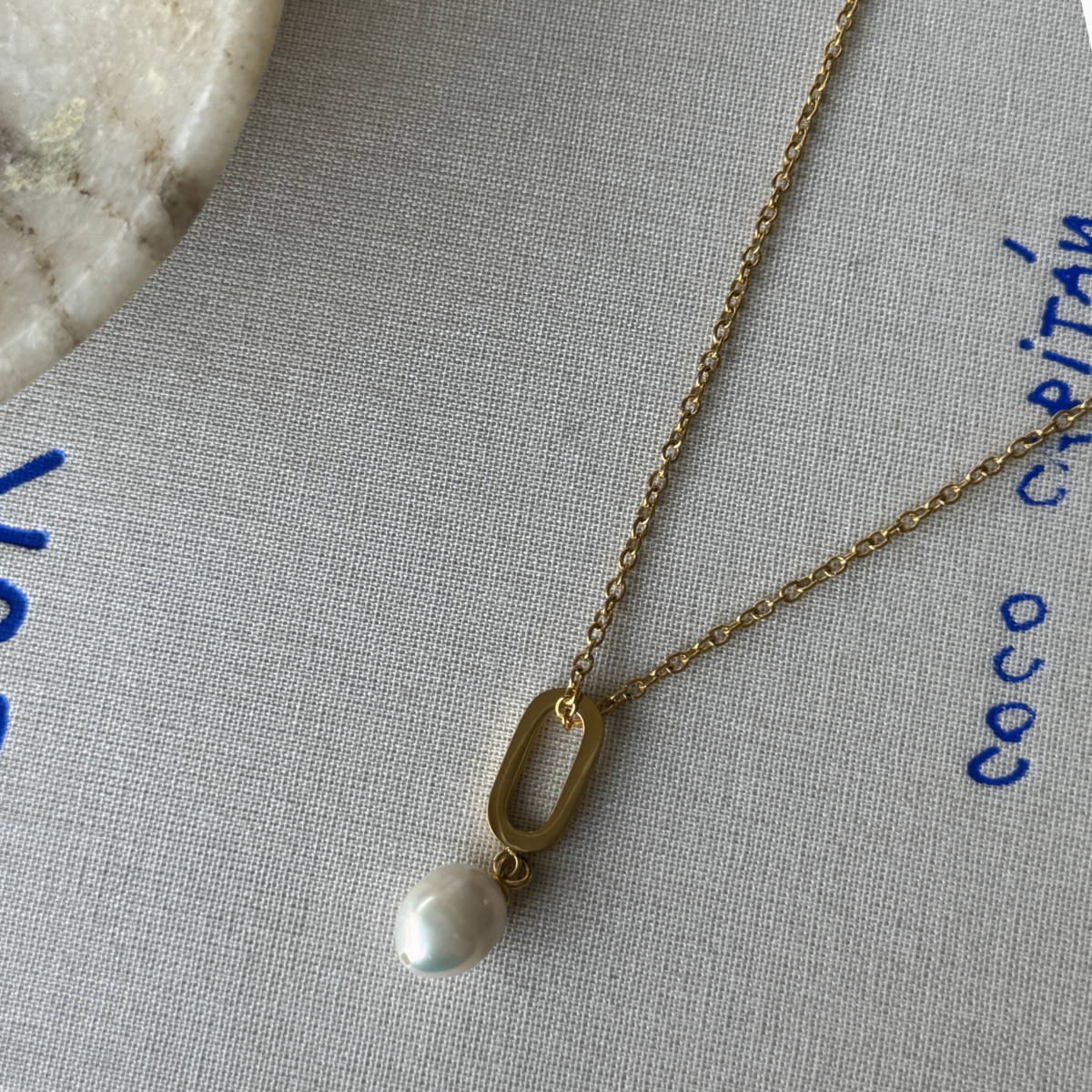 Collier Alaula Perle d'Eau Douce Breloque — Acier Or 18K