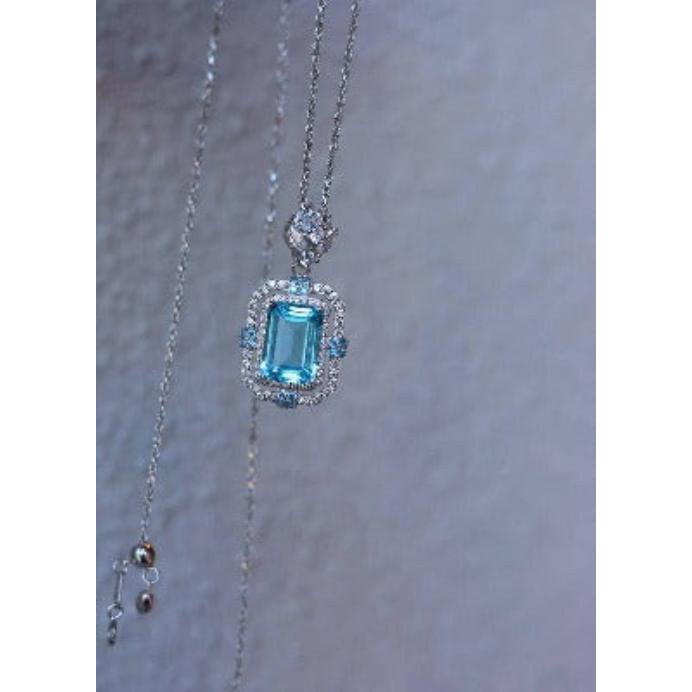Collier Ice Queen Topaze Bleue — Argent Sterling LanLivia