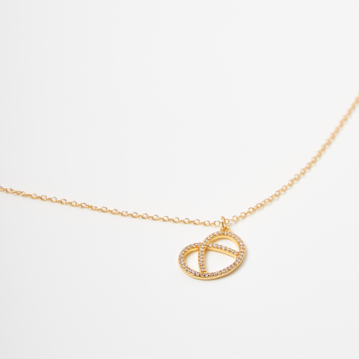 Collier Pretzel Pendentif Bretzel — Argent 925 Plaqué Or 18K