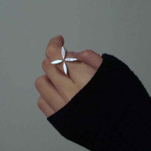 Bague Croix Fleur Minimaliste Réglable — Argent Sterling