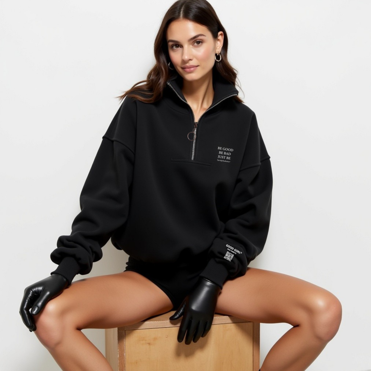 Sweat Demi-Zip Oversize Noir "Be Good Be Bad" — GOOD GIRL BAD HABITS