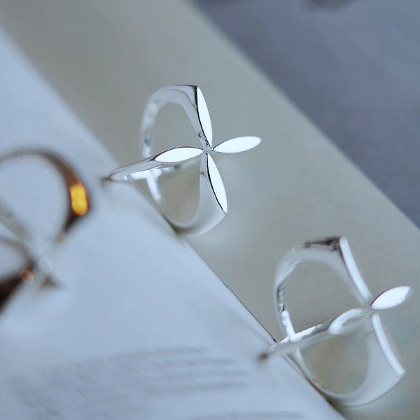 Bague Croix Fleur Minimaliste Réglable — Argent Sterling