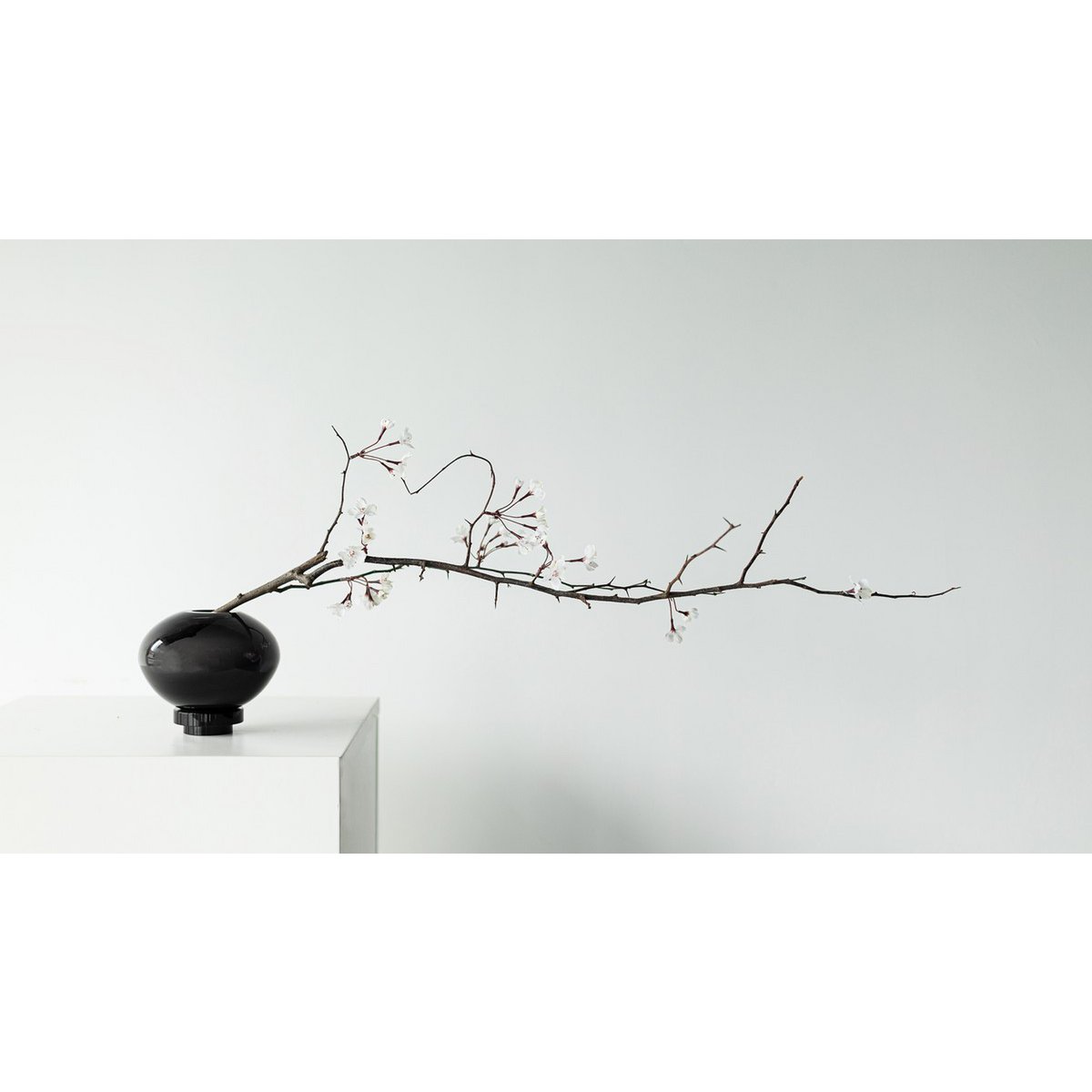 Vase Boule Noir RUD Luxury Edition Verre Design